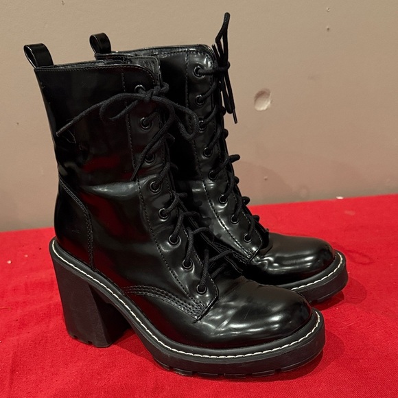 Madden Girl Shoes - Madden Girl Glossy Black Lace-Up Boots